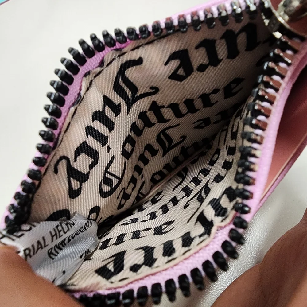 Juicy Couture Pink Faux Leather Glam Card Case Wallet Silver Heart Keychain Clip